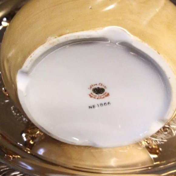 Lefton Brown Heritage Rose Coffee Pot - Picture 3 of 3